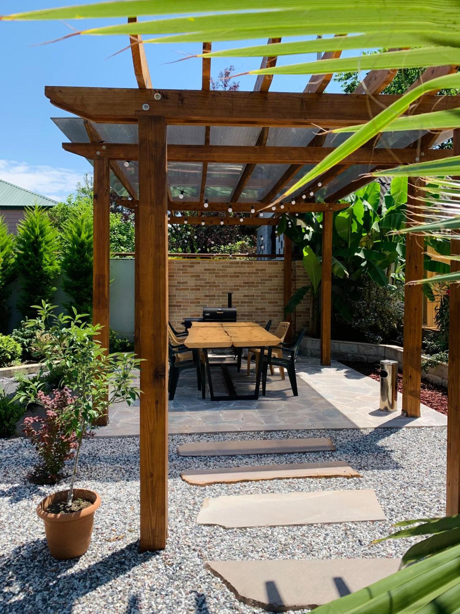 Guest House Smile Kobuleti Exterior foto