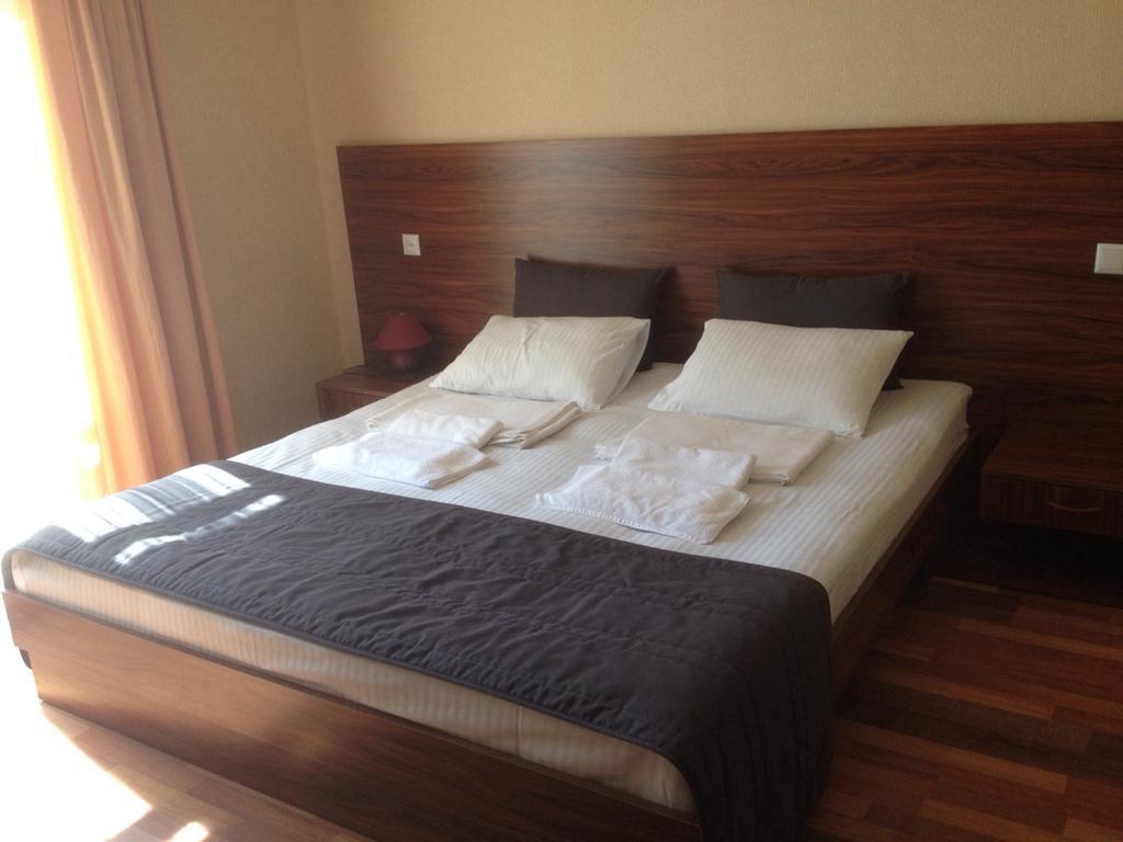 Guest House Smile Kobuleti Exterior foto