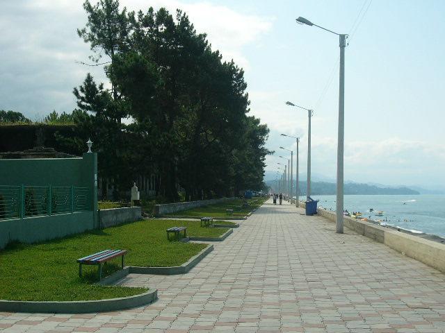 Guest House Smile Kobuleti Exterior foto
